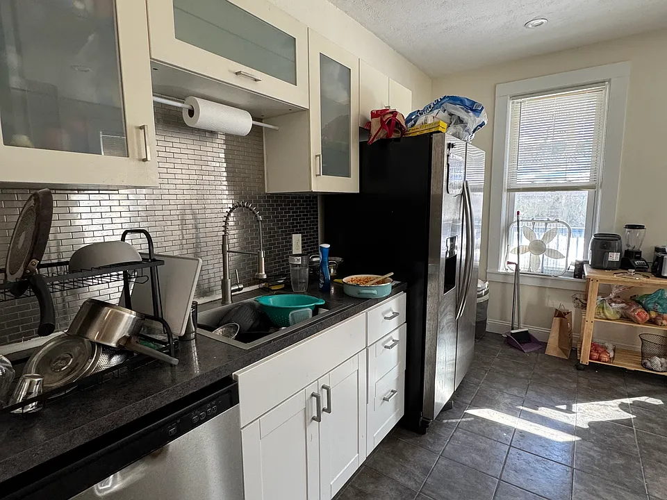 108 Hyde Park Ave #2