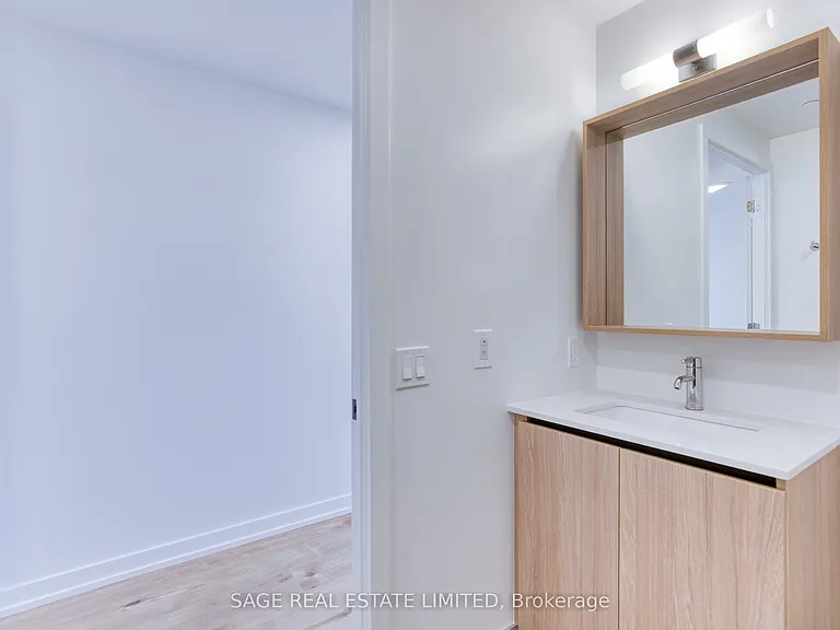 35 Parliament St #1712 — Photo 4