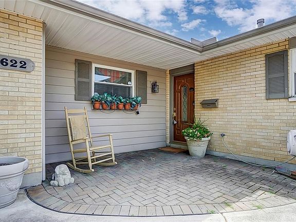 4th image of 622 Crestmont Dr