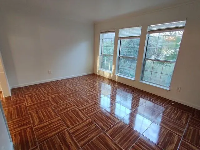 101 Yewleaf Dr — Photo 7