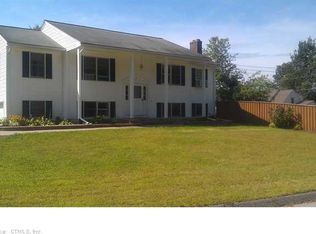 20 Christopher Dr, Enfield, CT 06082