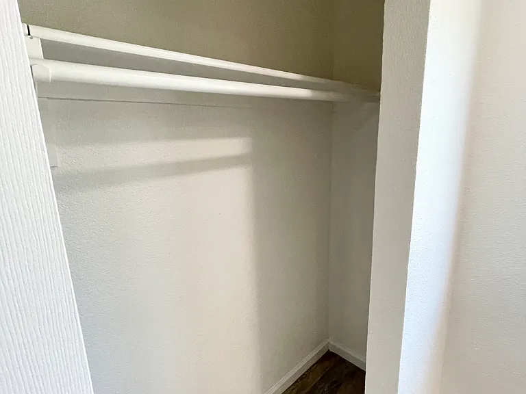 2144 Hickory Way #C — Photo 8