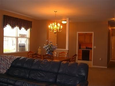 3rd image of 3053 Willowbrook Way