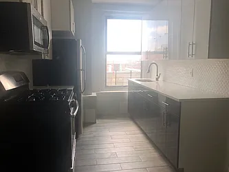 Rented by Clove Realty LLC