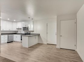 172 W Clinton Ave