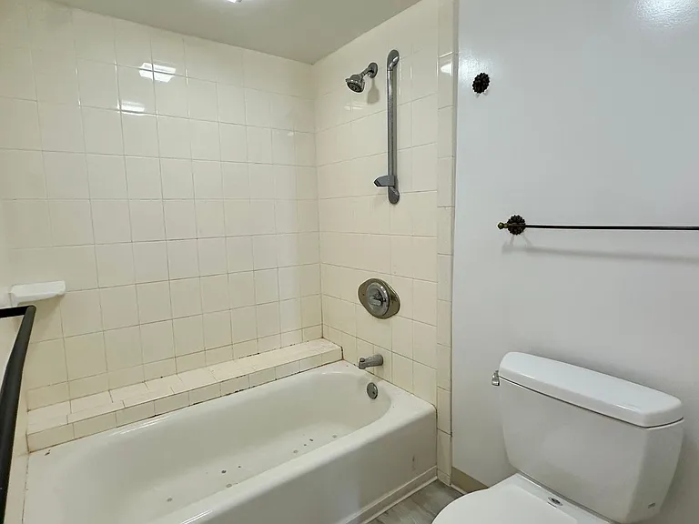 1600 Ala Moana Blvd #2506 — Photo 20