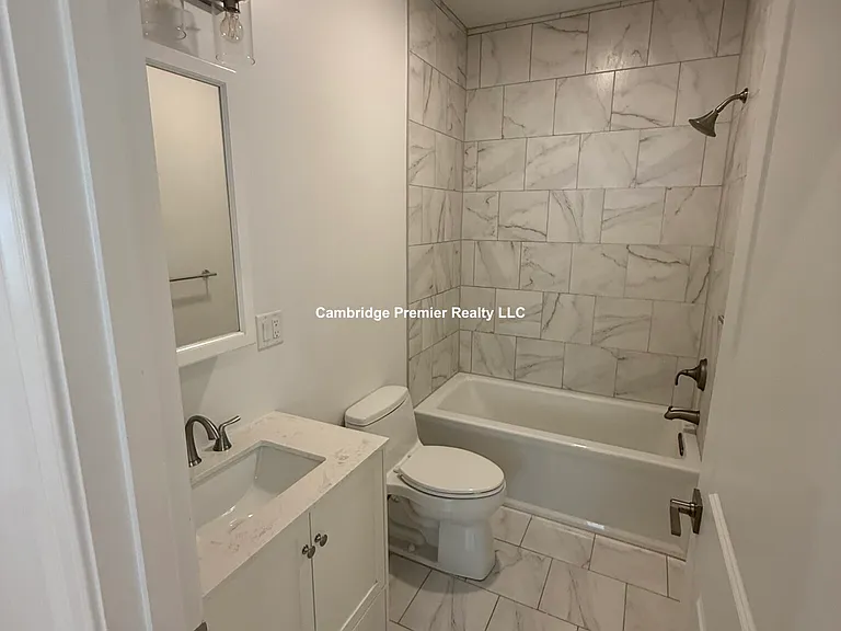 6 Beech St #2 — Photo 12