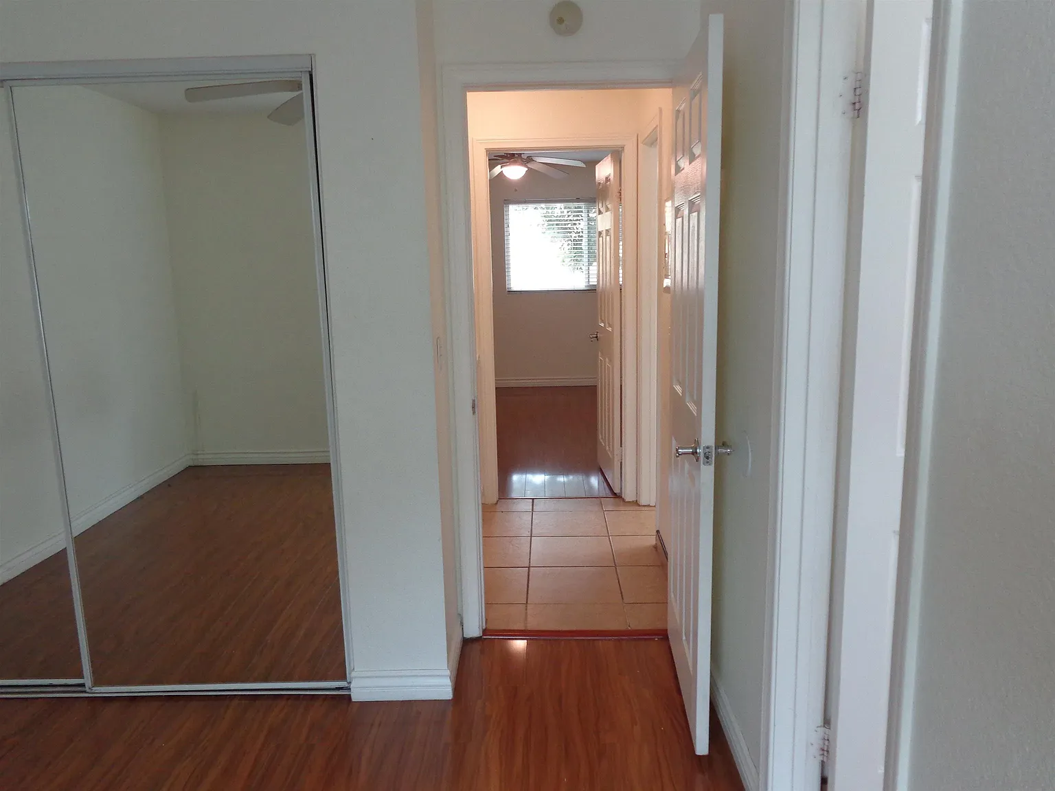 3 bed, 2.0 bath, 875 sqft, $2,600 — Photo 3