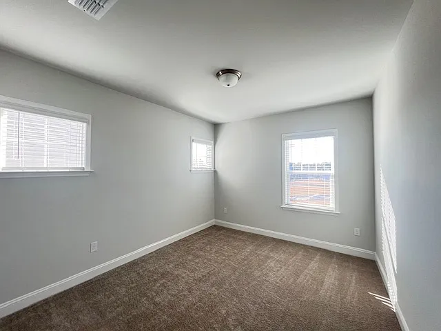 106 Highpointe Dr — Photo 13