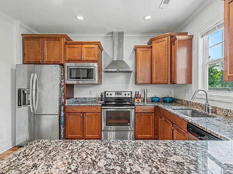 158 Peytons Ridge Dr — Photo 10