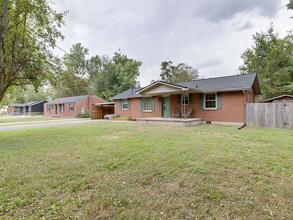 3rd image of 1911 Sherrill Blvd