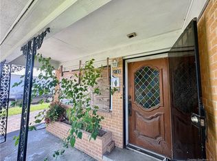2122 Brooks St, Lake Charles, LA 70601