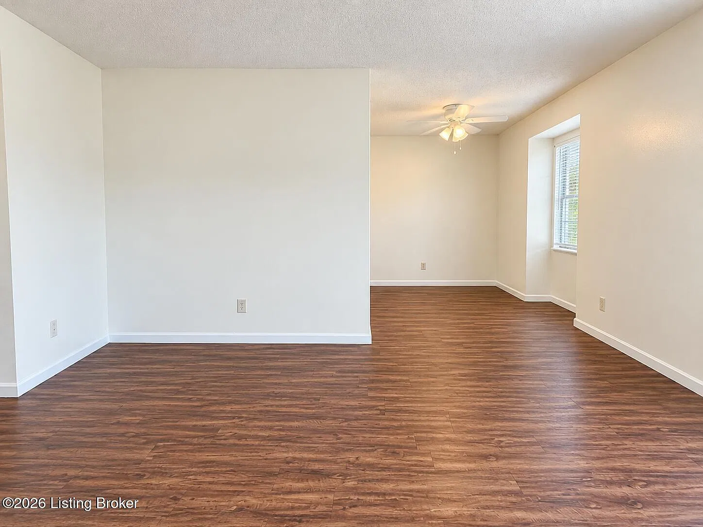 2 bed, 1.0 bath, 750 sqft, $995 — Photo 2