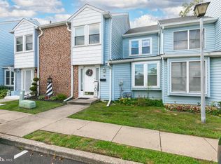 76 Suburban Blvd, Delran, NJ 08075