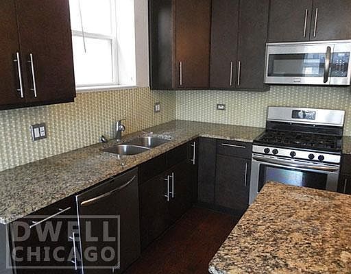 3rd image of 3600 W Montrose Ave #2W