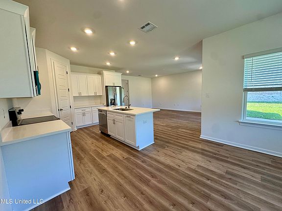 4th image of 10556 Landon Meadows Dr