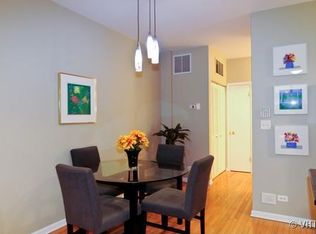 3516 N Sheffield Ave #1R, Chicago, IL 60657