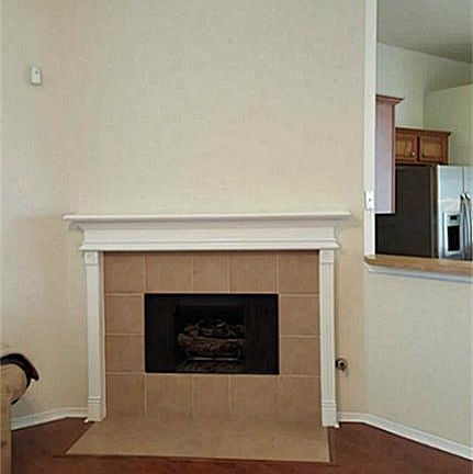 3rd image of 224 Colony Lake Ln