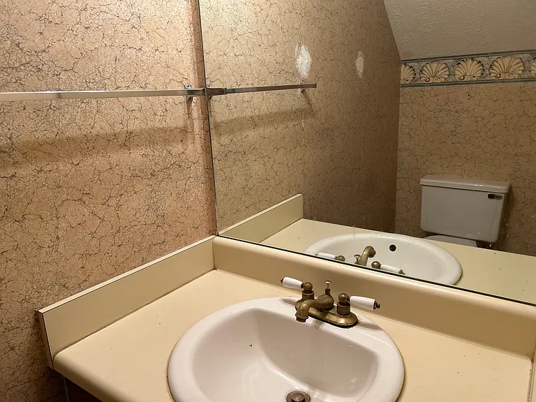 5741 Wells Cir — Photo 22