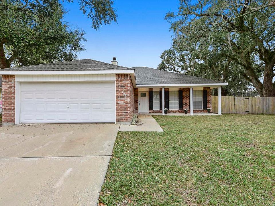 1st image of 11704 Ravenwood Pl