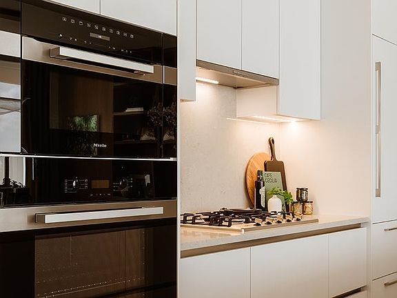 4th image of 485 W 42nd Ave #2302
