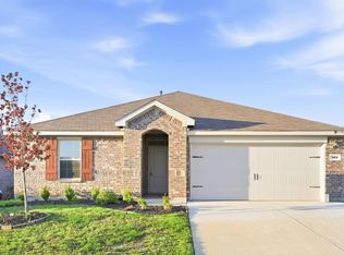 921 Keystone Ct, Ferris, TX 75125