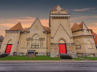 118 Clarksburg St, Mannington, WV 26582