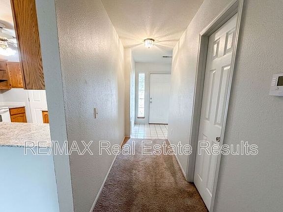 4th image of 412 N 37th Pl APT B