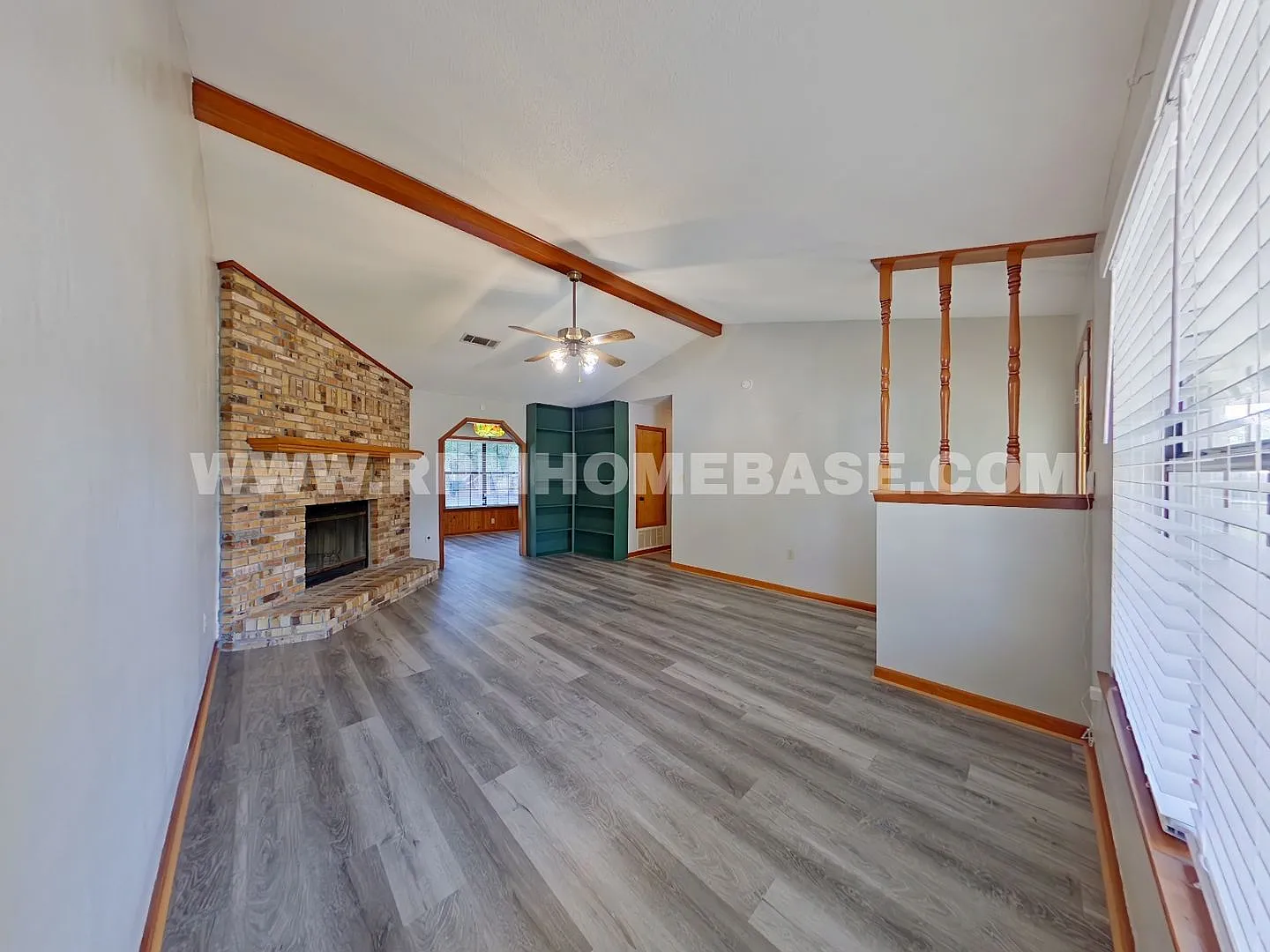 Charming 3-Bedroom Corner Lot Home with Spacious Backyard and Convenient Location | Available Oct... — Photo 2
