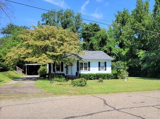 704 Academy St, Johnston, SC 29832