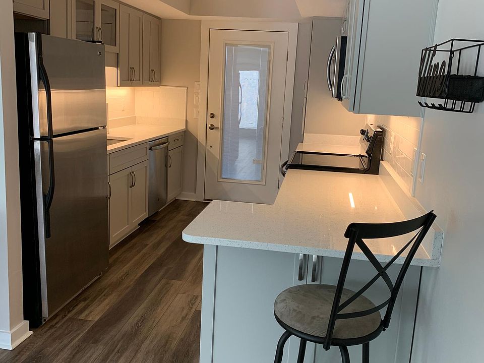 1st image of 3509 Parkwood Ave
