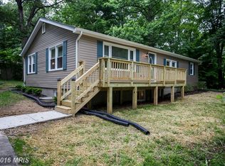 18302 Woodland Dr, Triangle, VA 22172
