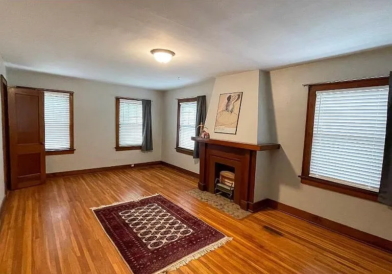 1114 N Carlos St #1 — Photo 5