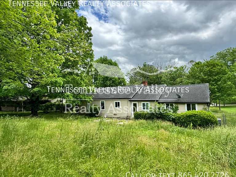 3919 Beverly Pl — Photo 15