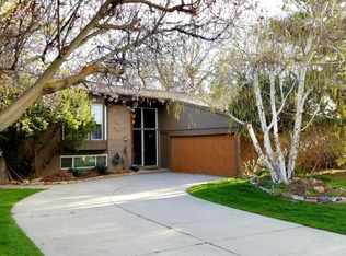 962 E Birchwood Dr, Murray, UT 84121