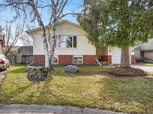 309 Daleside Pl, Waterloo, ON N2L 5M4