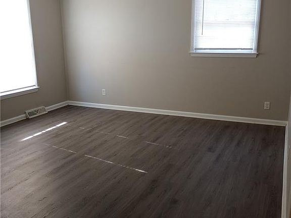 4th image of 2203 Jolson Ct