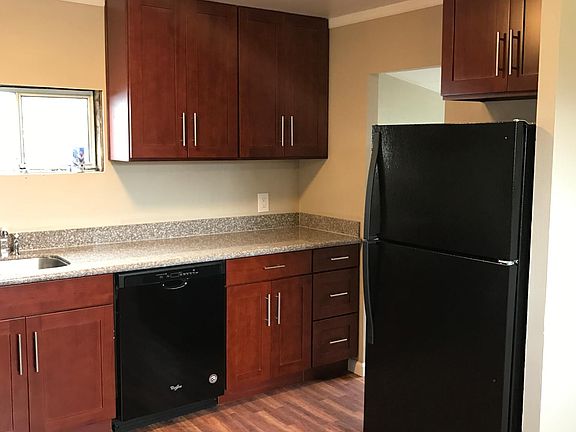 5th image of 1734 4th St #4