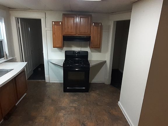 2nd image of 311 Baker Ave #1