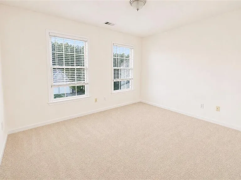 7430 Bronson Way — Photo 12