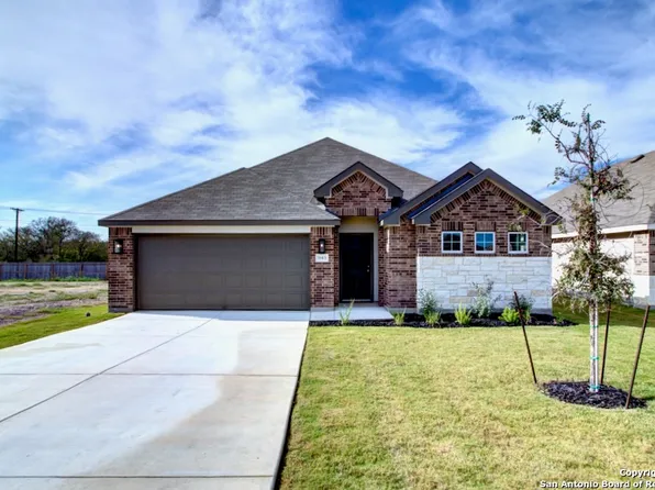 943 Cloud Sky Road, New Braunfels, TX 78130