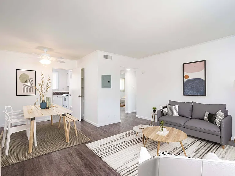Westlake Apartments — Photo 31