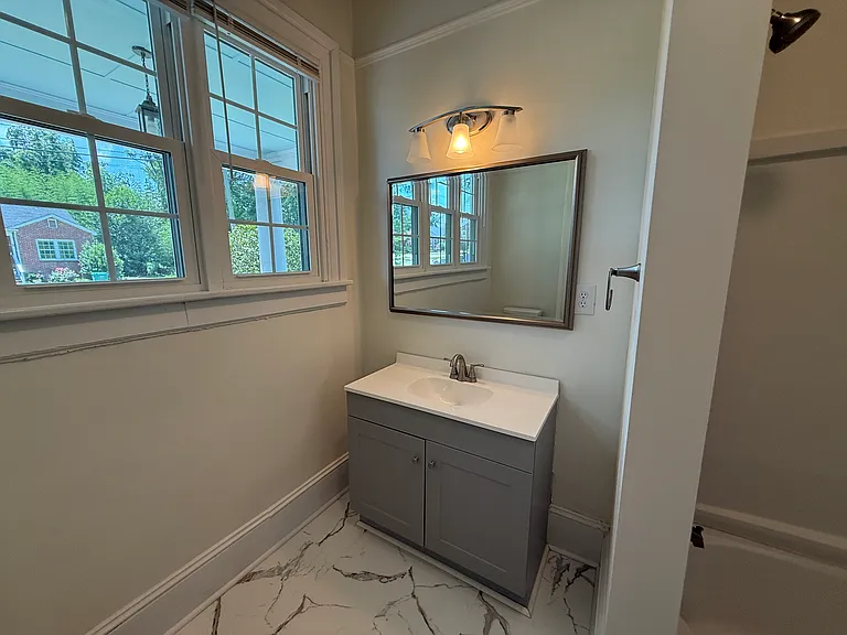 446 Stanley Ave — Photo 17
