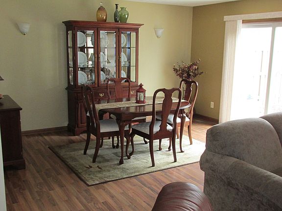 2nd image of 18412 Woodhaven Dr