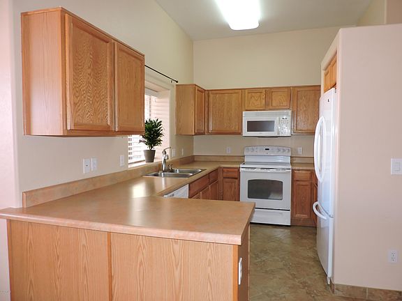 2nd image of 2366 W Dream Catcher Ln