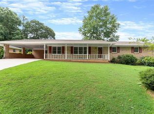 5672 Rosser Ct SW, Lilburn, GA 30047