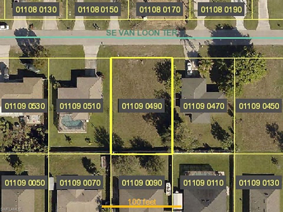 1st image of 534 SE Van Loon Ter