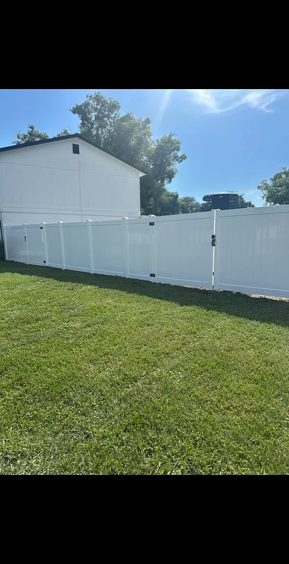 4 bed, 2.5 bath, 1737 sqft, $2,500 — Photo 2
