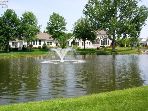 972 N Lost Lake Dr, Pt Clinton, OH 43452