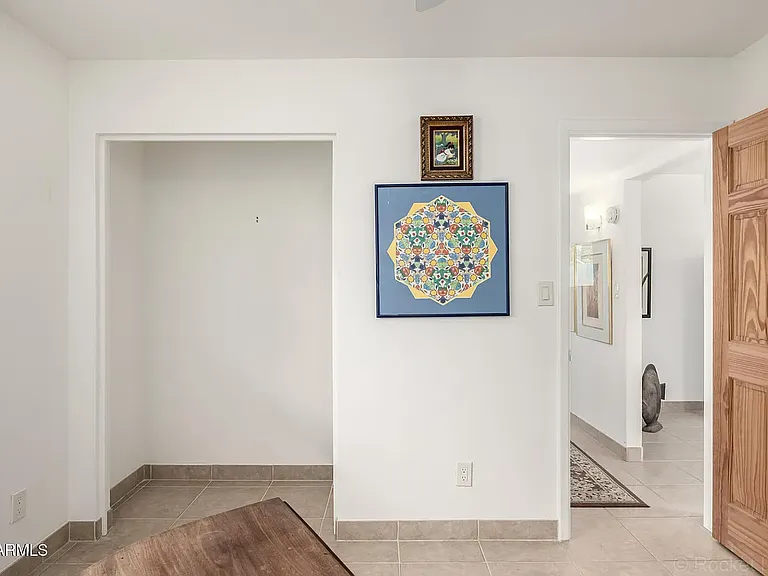 644 E La Jolla Dr — Photo 27